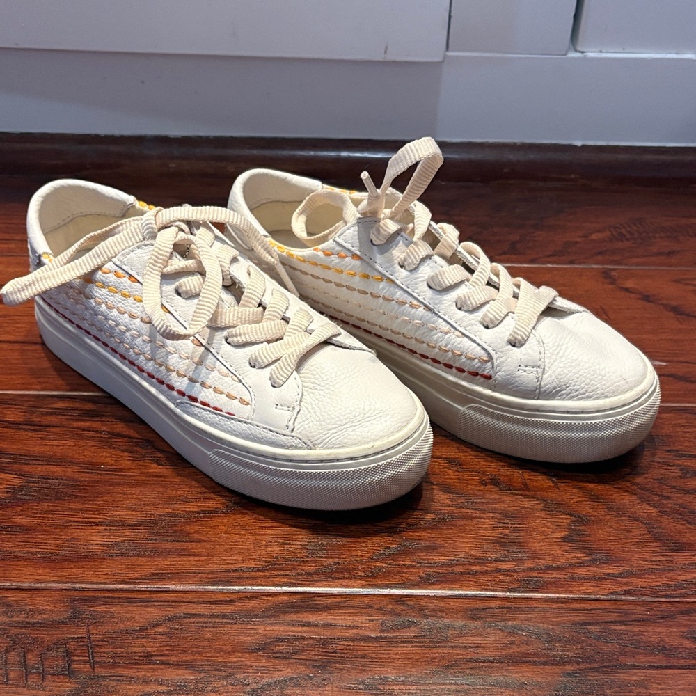 Soludos Ibiza Platform Sneakers in white leather with rainbow stitching - Picture 3 of 5